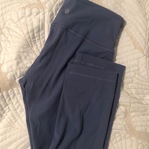 Lululemon Capri leggings blue XS